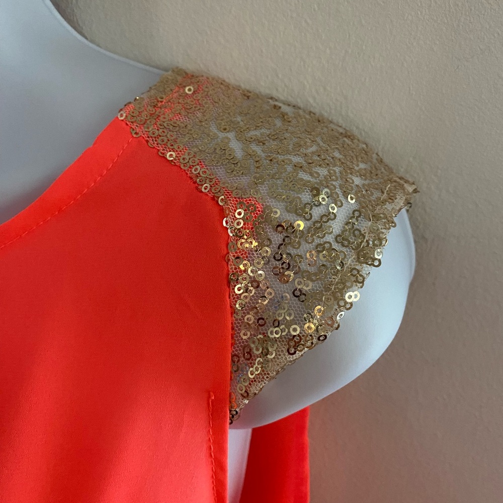 Dress - Picture 3 of 3